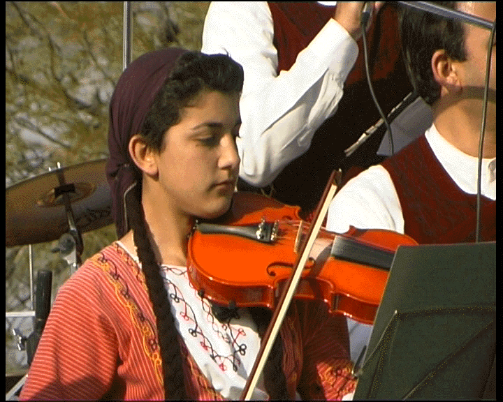 girls with violin